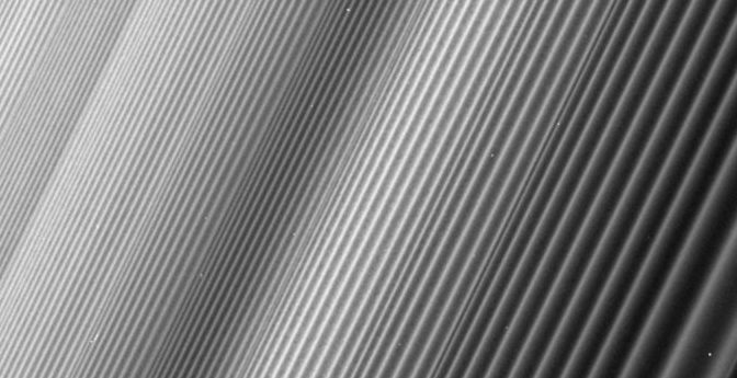 Textura de los anillos de Saturno. Cassini Gran Finale.