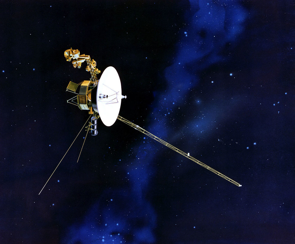 Voyager 1 en el espacio interplanetario. Representación artística.